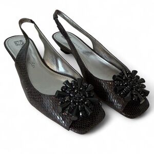 VTG Black Anne Klein kitten heel slingback sandals with rhinestone SZ 8